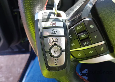 2022 Ford Explorer St-Line z USA, uszkodzony, nr VIN 1FMSK8KHXNGA95522